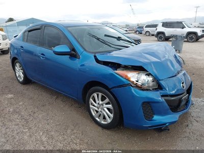 JM1BL1W76C1****** 2012 Mazda 3