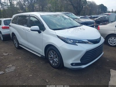 2025 Toyota Sienna