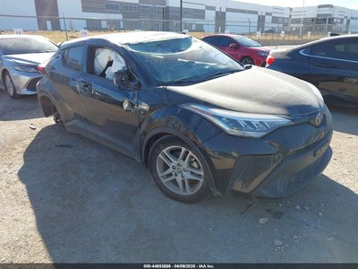 NMTKHMBX9MR****** 2021 Toyota C-HR