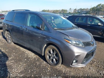 5TDEZ3DCXKS****** 2019 Toyota Sienna
