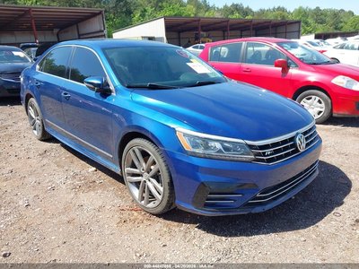 1VWAT7A37GC****** 2016 Volkswagen Passat