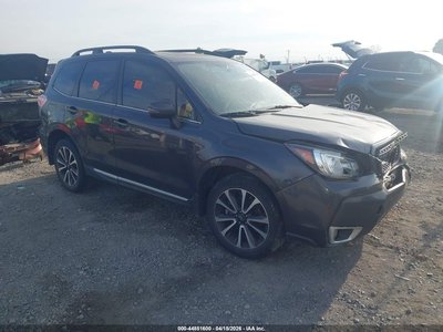 JF2SJGWC8JH****** 2018 Subaru Forester