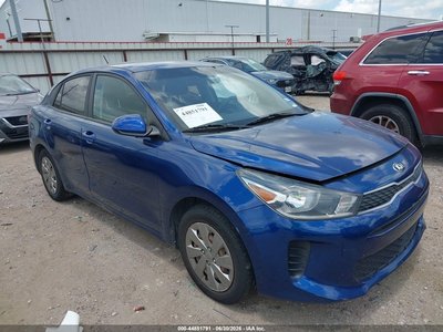 3KPA24AB2KE****** 2019 Kia Rio