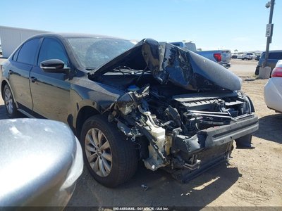1VWAT7A32FC****** 2015 Volkswagen Passat