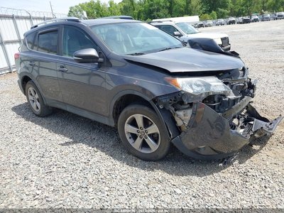 2T3WFREV3FW****** 2015 Toyota RAV4