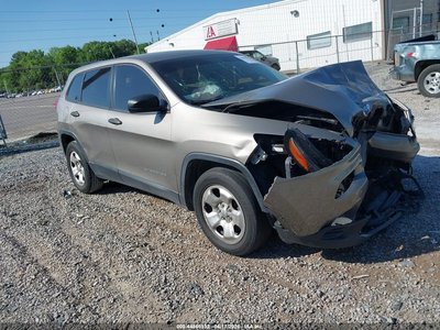1C4PJLAB2HW****** 2017 Jeep Cherokee