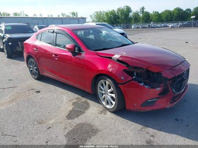 3MZBN1V34JM****** 2018 Mazda 3
