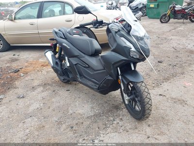 MLHKF5455S5****** 2025 Honda ADV160