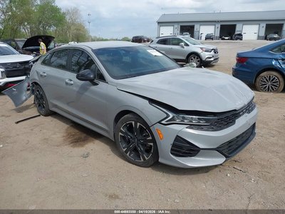 2022 Kia K5