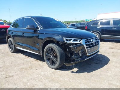 WA1CNAFY2J2****** 2018 Audi Q5