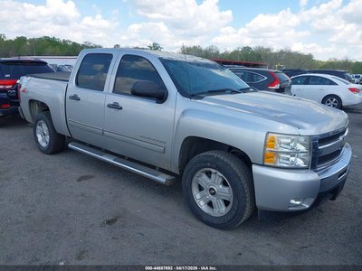 1GCPKSE36BF****** 2011 Chevrolet Silverado 1500