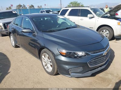 1G1ZD5ST5JF****** 2018 Chevrolet Malibu