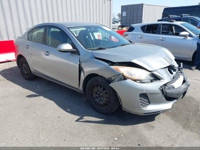 JM1BL1TG4D1****** 2013 Mazda 3