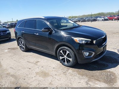 5XYPH4A54JG****** 2018 Kia Sorento