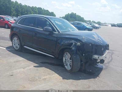 WA1CNAFY7J2****** 2018 Audi Q5