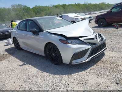 4T1KZ1AK1NU****** 2022 Toyota Camry