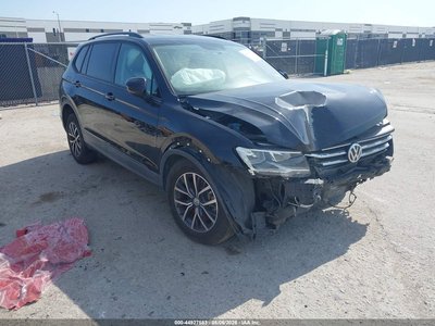 3VV1B7AX1MM****** 2021 Volkswagen Tiguan