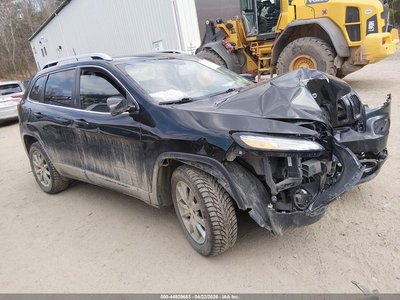 1C4PJMDB2JD****** 2018 Jeep Cherokee
