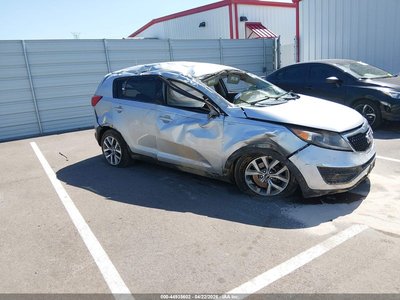 KNDPBCAC1G7****** 2016 Kia Sportage