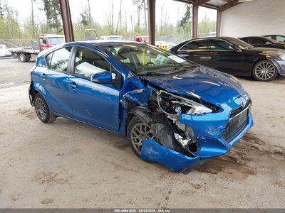 JTDKDTB33G1****** 2016 Toyota Prius C