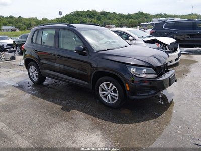 WVGBV7AX7GW****** 2016 Volkswagen Tiguan