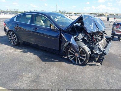 SAJAE4BG8HA****** 2017 Jaguar XE