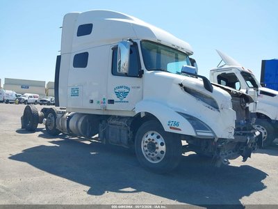 2021 Volvo VNL