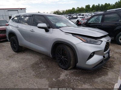 5TDKDRAH9PS****** 2023 Toyota Highlander