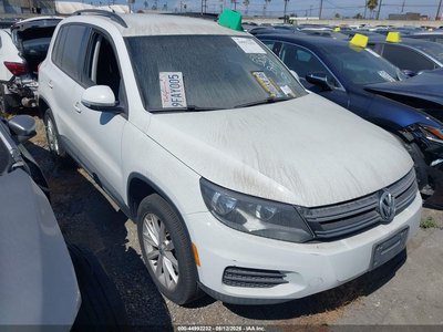 WVGAV7AX9HK****** 2017 Volkswagen Tiguan