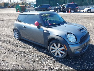 WMWMF73509T****** 2009 MINI Cooper S
