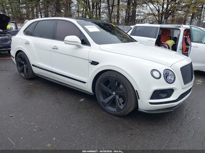 SJAAC2ZV4JC****** 2018 Bentley Bentayga