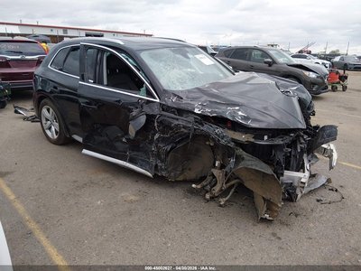 WA1BNAFY0K2****** 2019 Audi Q5