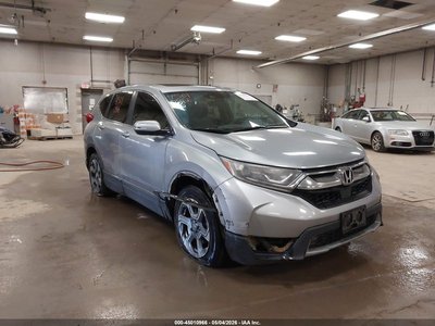 5J6RW1H57JA****** 2018 Honda CR-V
