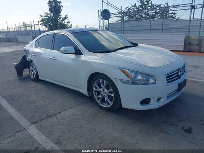 1N4AA5AP8EC****** 2014 Nissan Maxima