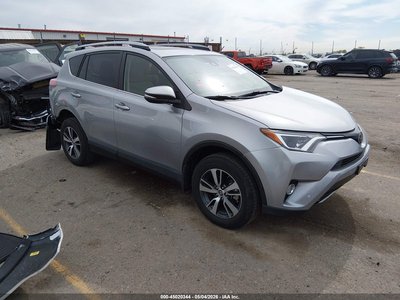 JTMRFREV9JJ****** 2018 Toyota RAV4
