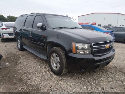 1GNSCHE01ER****** 2014 Chevrolet Suburban