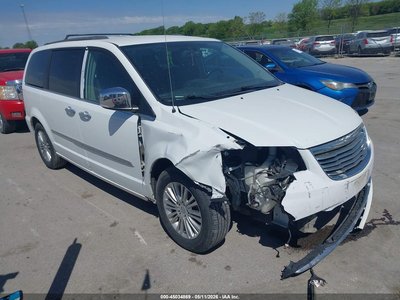 2015 Chrysler Town & Country
