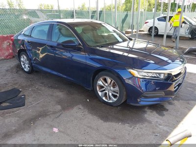 1HGCV1F19JA****** 2018 Honda Accord