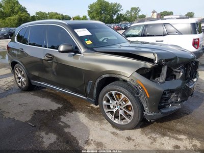 5UXCR6C02M9****** 2021 BMW X5