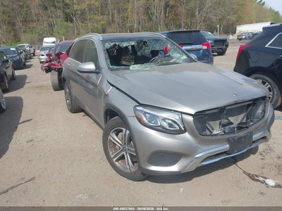 WDC0G4KB6KF****** 2019 Mercedes-Benz Glc 300