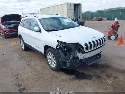 1C4PJMCS3GW****** 2016 Jeep Cherokee