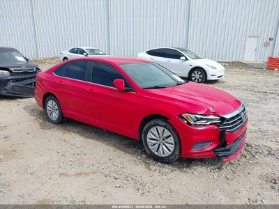 3VWC57BU9KM****** 2019 Volkswagen Jetta