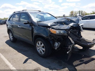 5XYKT3A18BG****** 2011 Kia Sorento