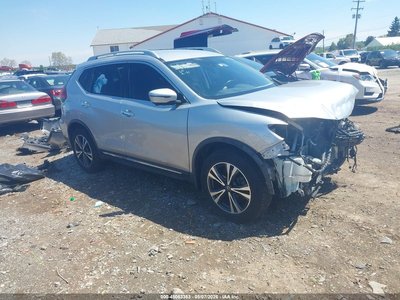 JN8AT2MTXJW****** 2018 Nissan Rogue