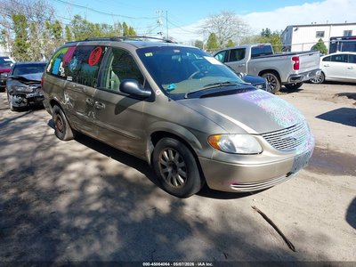 2C8GT44L72R****** 2002 Chrysler Town & Country