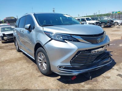 5TDYRKEC7NS****** 2022 Toyota Sienna