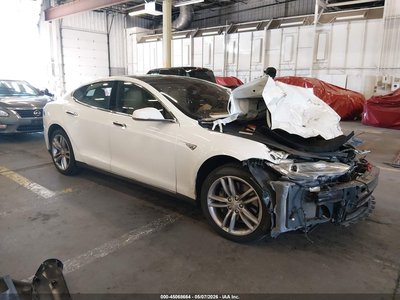 2014 Tesla Model S