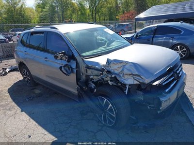 3VV0B7AXXMM****** 2021 Volkswagen Tiguan