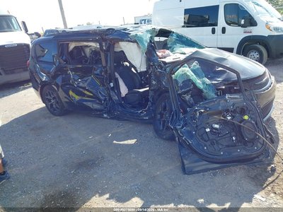 2C4RC1BG0LR****** 2020 Chrysler Pacifica