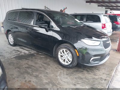 2C4RC1BG5TR****** 2026 Chrysler Pacifica
